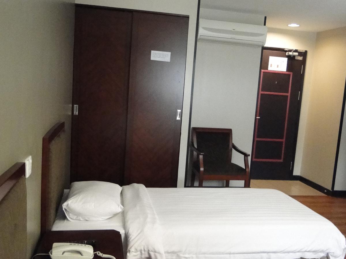 Hotel Sadong88 Kota Kinabalu Exterior photo